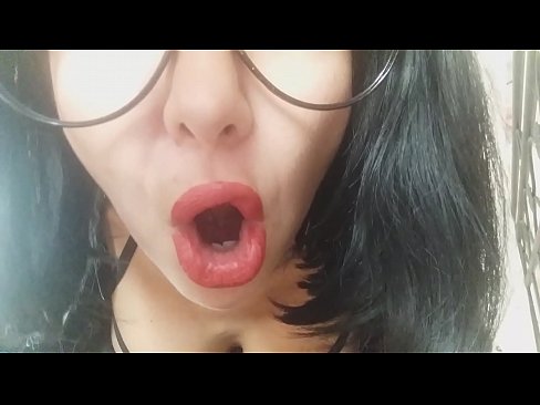 ❤️ Skat, din stedmor vil ikke lade dig gå i skole i dag ... Jeg har for meget brug for dig... ️❌ Kvalitets porno at da.pornolemon.ru