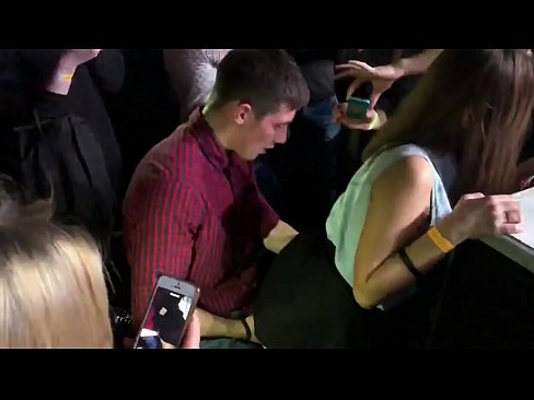 ❤️ Rigtig sex i en russisk natklub. 18-årig russisk pige i anus og vagina kneppet i en natklub ️❌ Kvalitets porno at da.pornolemon.ru